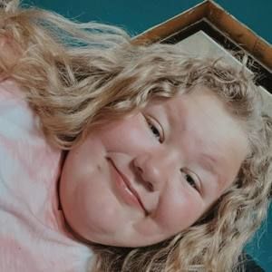 Meet your Posher, Elliemae